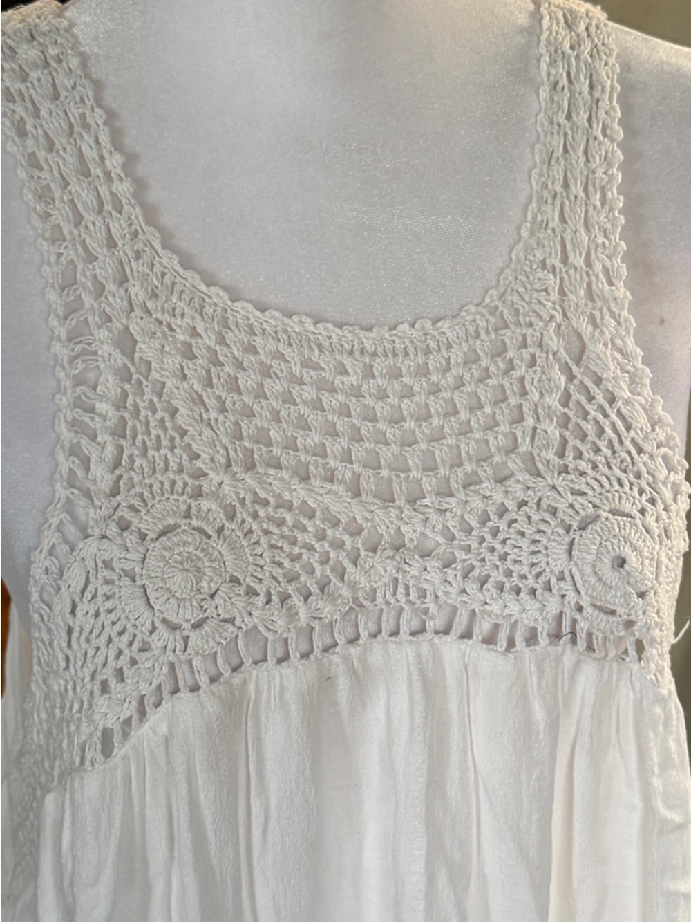 Rip Curl White Crochet Lace Tank Top - Picture 4 of 5
